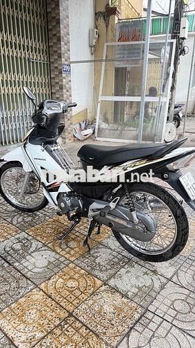 Honda Wave RSX 100 Trắng đen