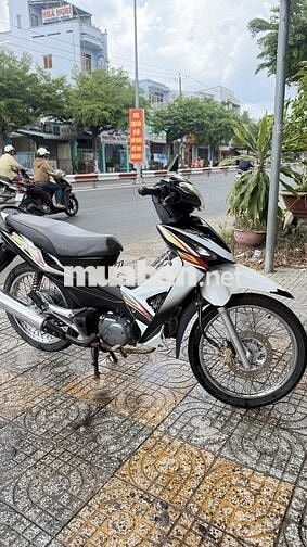 Honda Wave RSX 100 Trắng đen