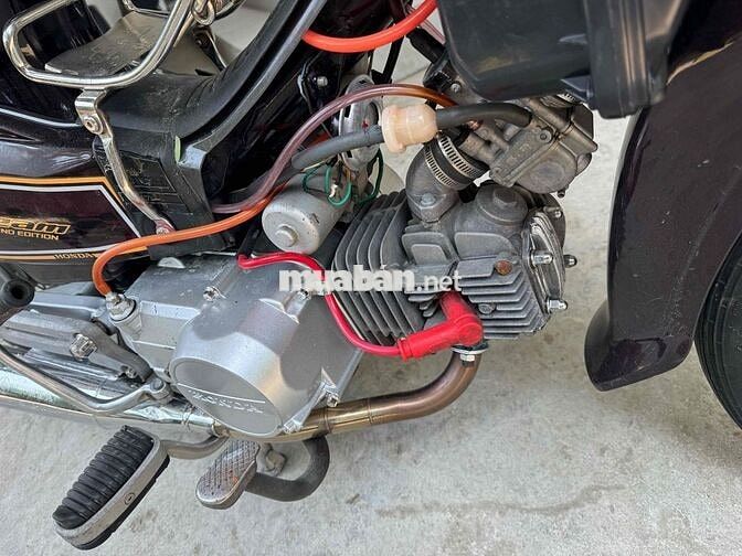 Honda Dream Thái màu Nâu