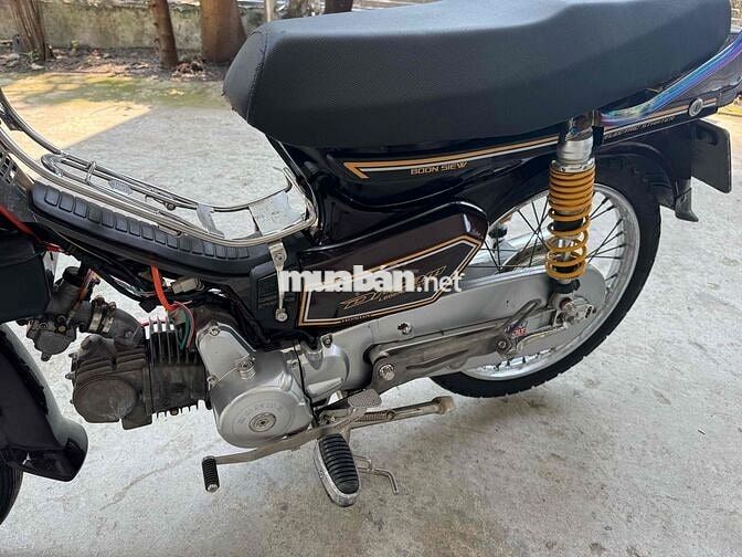Honda Dream Thái màu Nâu