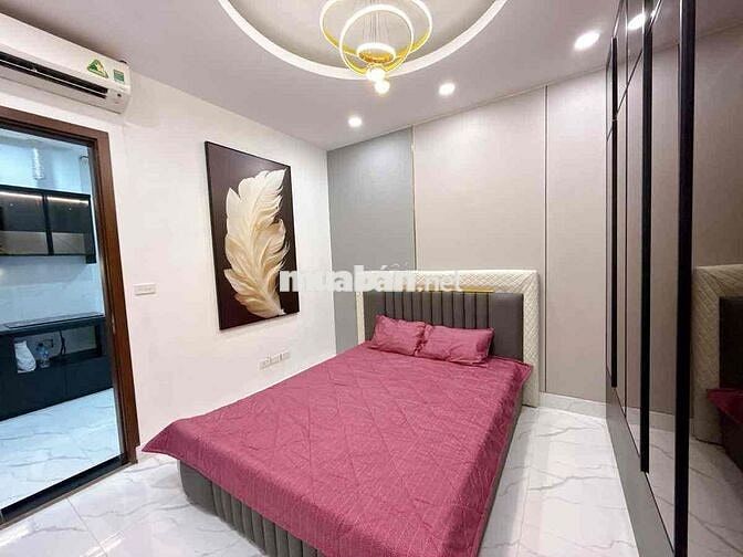Tập thể Kim Ngưu, lô góc, 3 ngủ , thoáng sáng , sát mặt phố, ở ngay