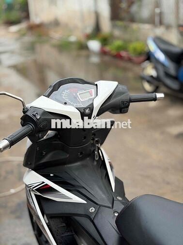 Honda Winner V1 2018 Trắng biển 64 ngây chủ