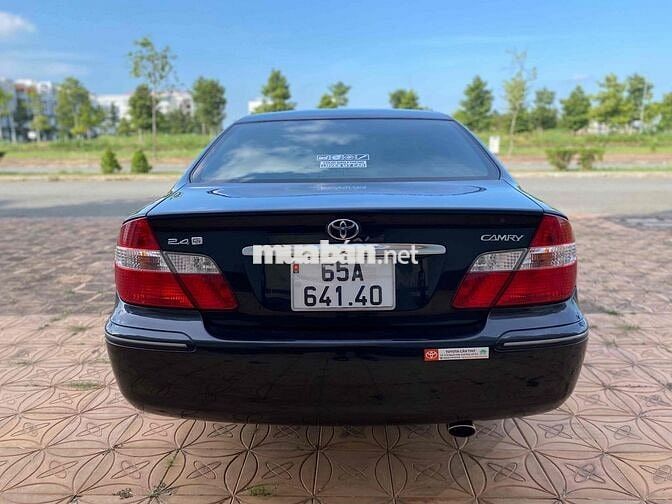Toyota Camry 2003 2.4G MT Đen