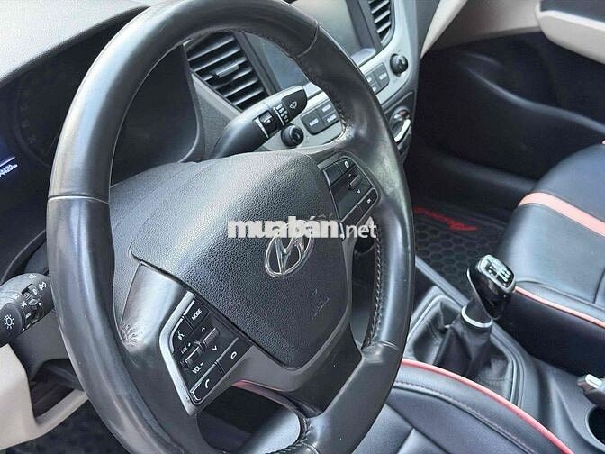 Hyundai Accent 2020 Số sàn Đen