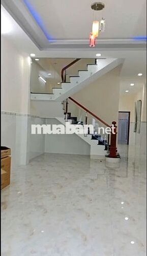 Nhà 3 tầng, Sân đậu xe hơi, Gần chợ Tam Bình đường Gò Dưa, Vào ở ngay