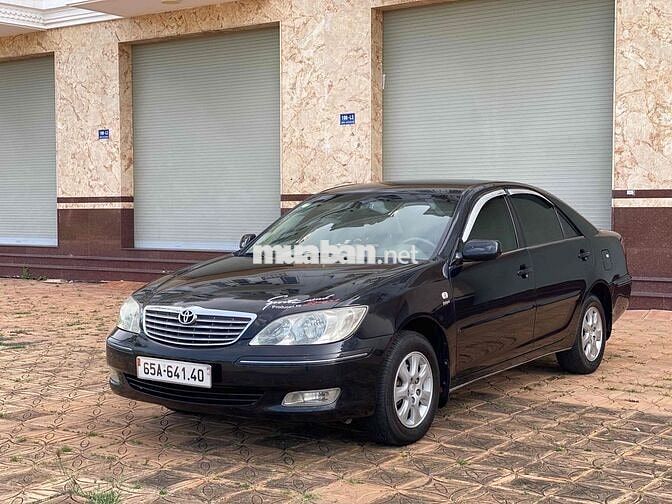 Toyota Camry 2003 2.4G MT Đen