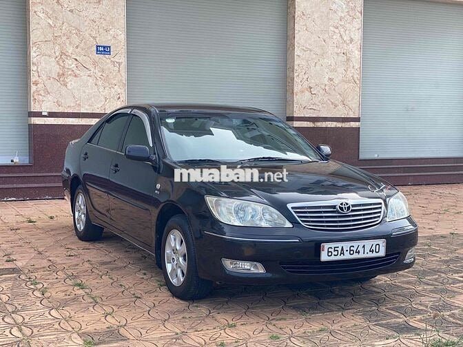 Toyota Camry 2003 2.4G MT Đen
