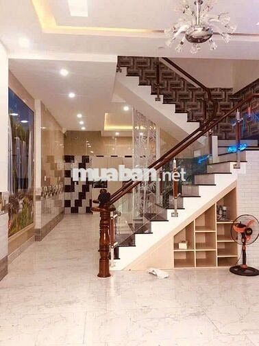 Cho thuê nguyên căn trống rộng, 4pn3wc, hẻm xe hơi Lê Đức Thọ p13 GV 