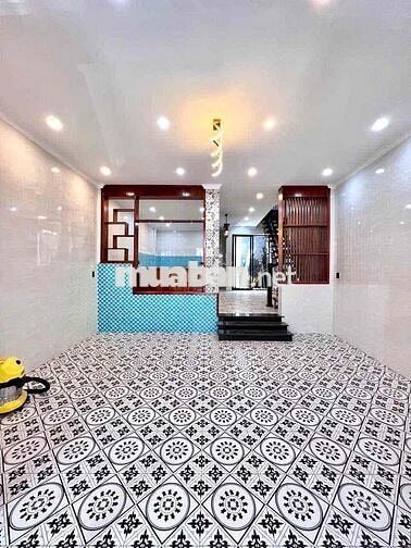 Nhà đẹp, hẻm nhánh, cách hồ Búng Xáng chỉ 50 m, đậu xe hơi thoải mái