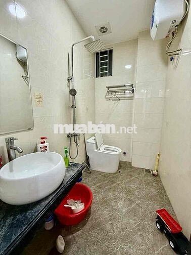 Siêu Phẩm Tây Hồ 40m2 - 5 Tầng - Ở Ngay - Gần Phố - Giá 10 Tỷ