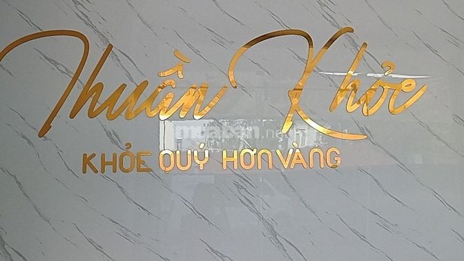 Tuyển KTV xoa bóp , ấn nguyệt 