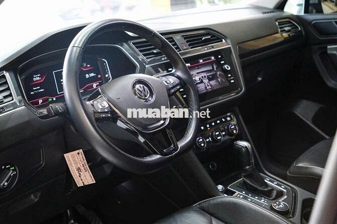 Volkswagen Tiguan 2019 SUV 7 chỗ Đỏ