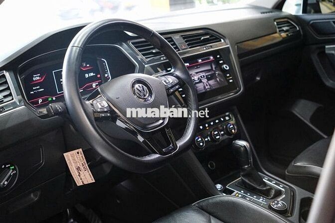 Volkswagen Tiguan 2019 Đỏ 30.000 km