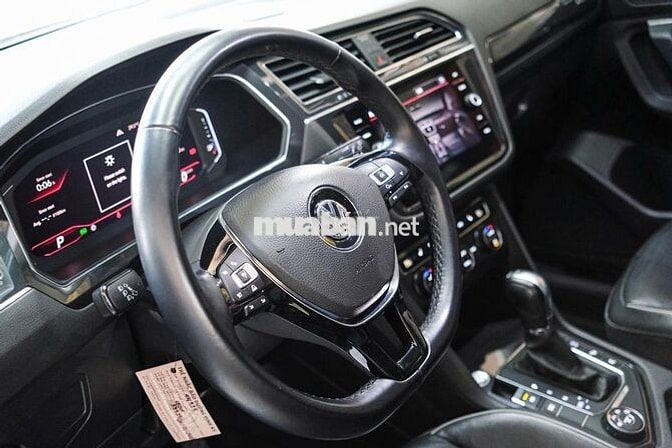 Volkswagen Tiguan 2019 Đỏ 30.000 km