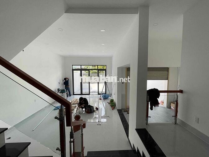 Cho thuê Villa Đường B, Hiệp Bình, Thủ Đức. Mới 100%