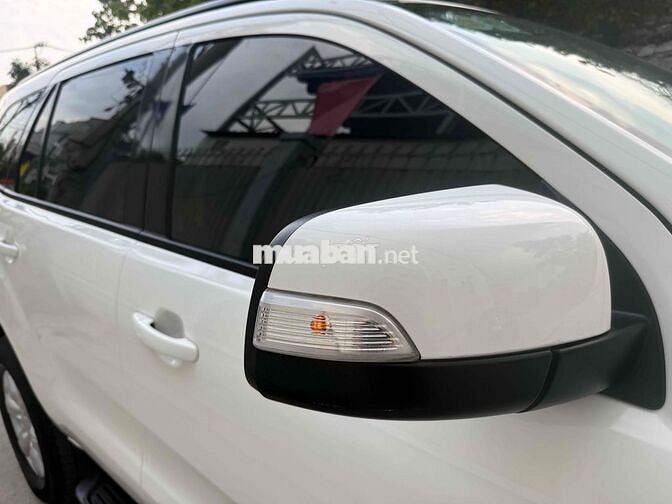 Ford Everest 2019 Ambient Trắng