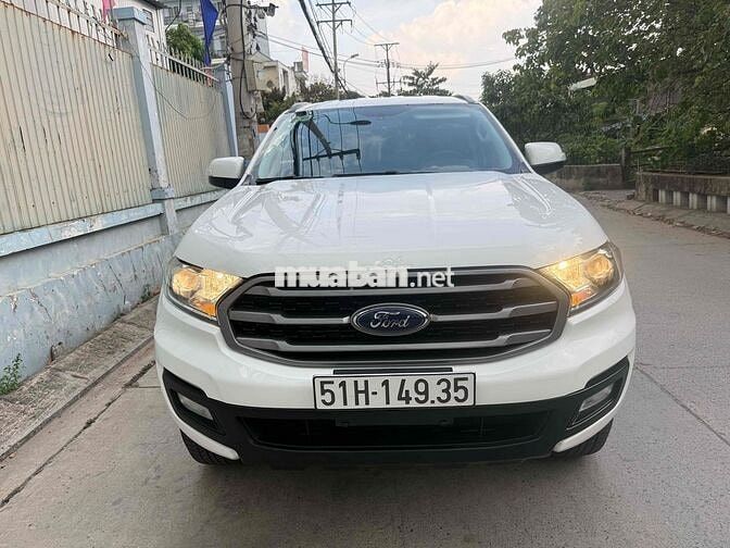 Ford Everest 2019 Ambient Trắng