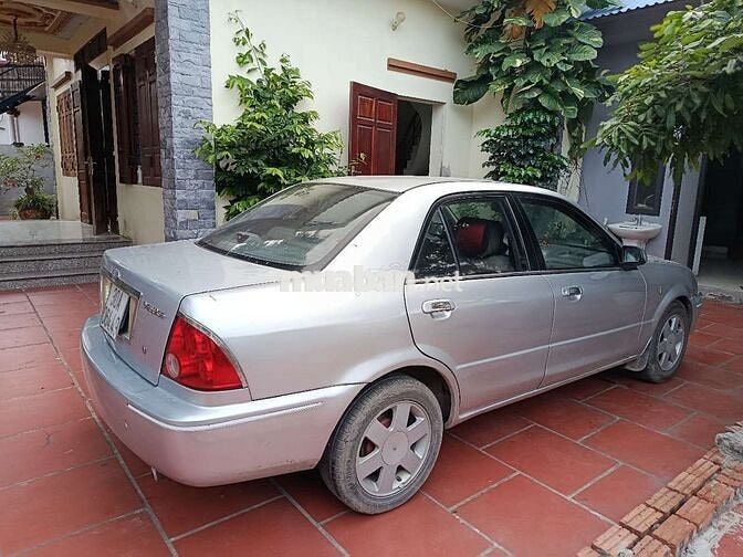 Ford Laser tư nhân sang tên được ạ