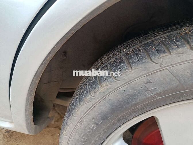 Ford Laser tư nhân sang tên được ạ