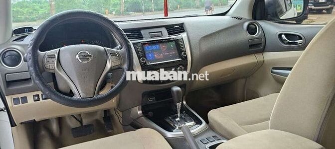 Nissan Navara EL 2017 Trắng
