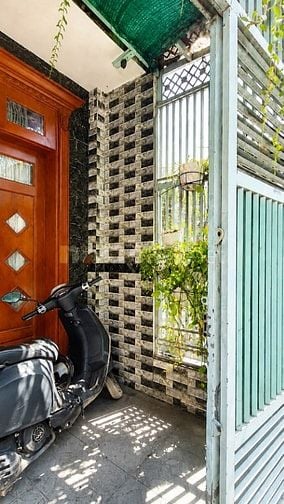 Cần bán nhanh nhà đẹp Phú Thuận Q7, ở và kinh doanh tốt, gần HTP