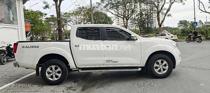 Nissan Navara EL 2017 Trắng