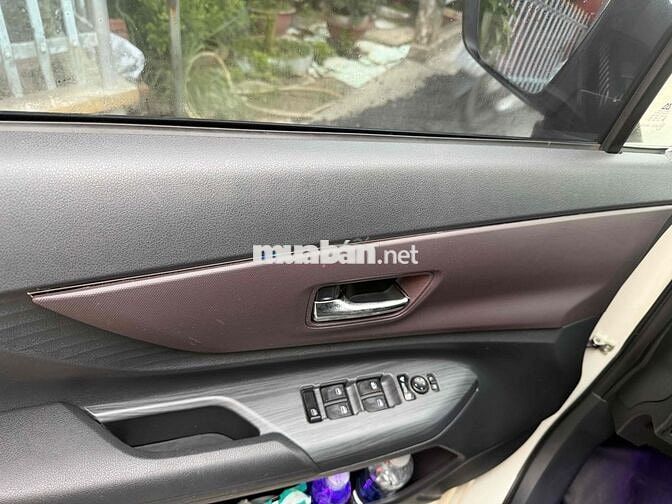 Toyota Avanza Premio AT 2022 Trắng