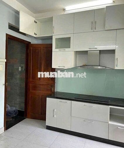 Hot! F.13, Q.10 Nhà mới 4 lầu có sân thượng! 3PN và 4 Tollet