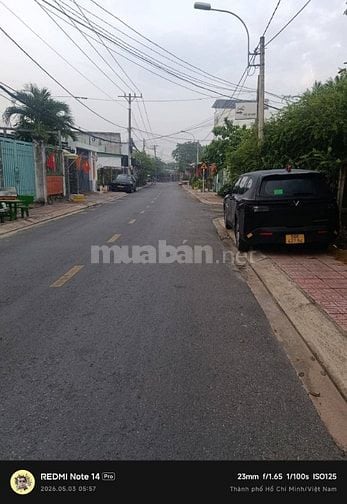 Đất mặt tiền đường nhựa giá rẻ hơn trong hẻm 