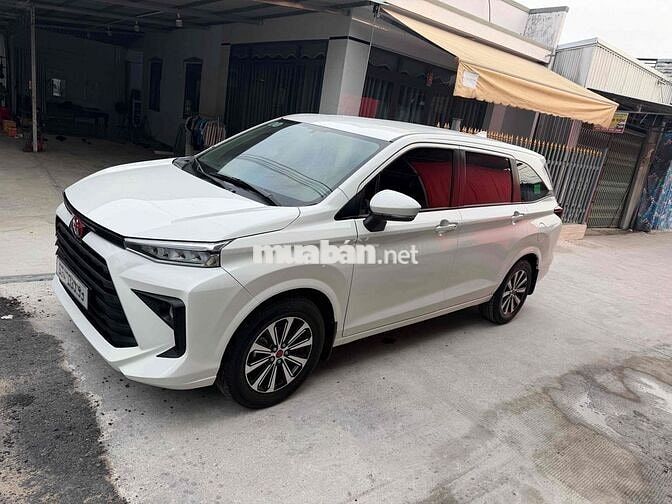 Toyota Avanza Premio AT 2022 Trắng