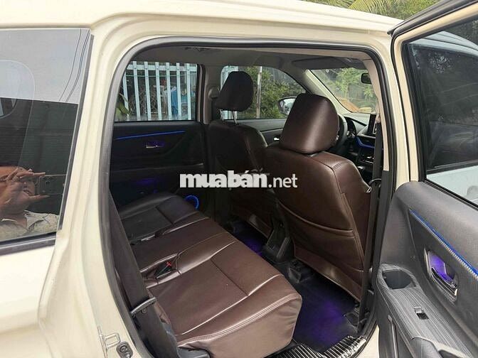 Toyota Avanza Premio AT 2022 Trắng