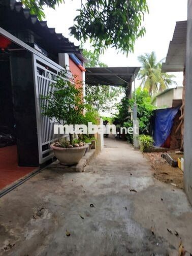 ĐẤT TẶNG NHÀ DIỆN TÍCH KHỦNG – NGAY TRUNG TÂM CẨM LỆ