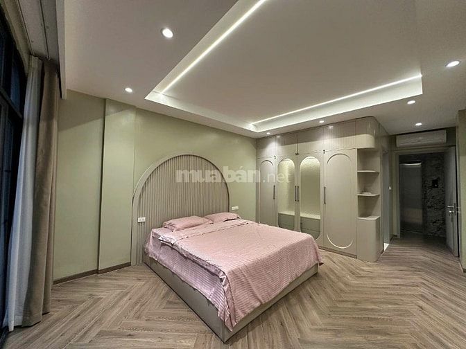Nhà đẹp long lanh ngõ 84 Ngọc Khánh, giá 20.8 tỷ, 40m2x6T, ô tô đỗ