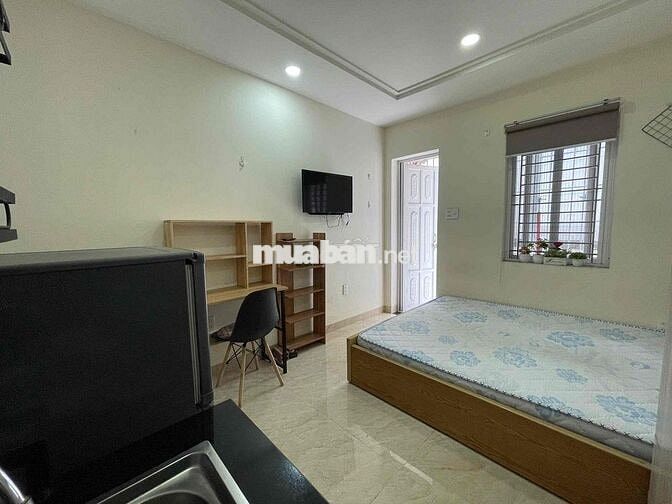 CHO THUÊ CĂN HỘ BANCON, SIÊU THOÁNG GẦN CẦU NGUYỄN VĂN CỪ
