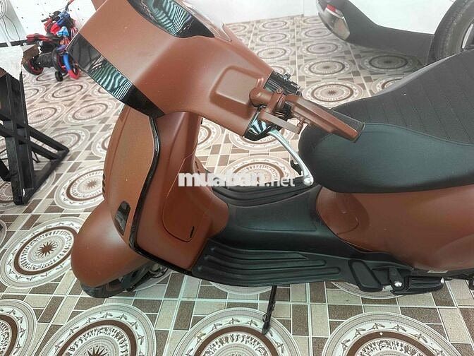 Piaggio Vespa Sprint 2022 150 Nâu