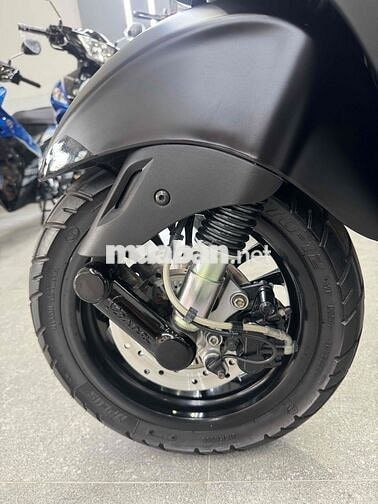Vespa Sprint 125Abs bản Notte chuẩn rin Hỗ trợ gop