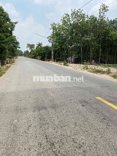 Chính chủ bán gấp lô đất 1300m2   Mặt tiền ĐH722  giá 900triệu
