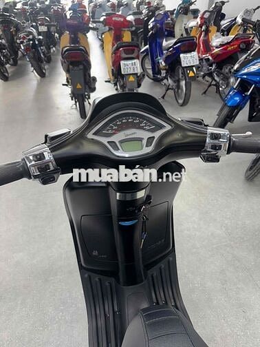 Vespa Sprint 125Abs bản Notte chuẩn rin Hỗ trợ gop
