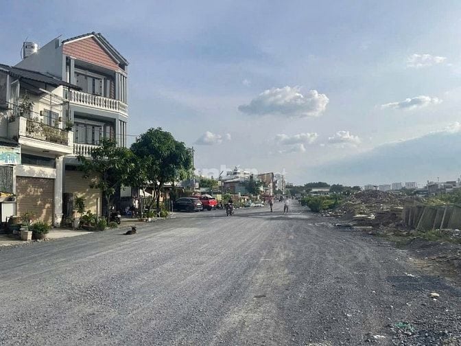 Bán đất mặt bờ kênh Tham Lương 3,2x13m,sổ hồng riêng, xây tự do 5 tầng