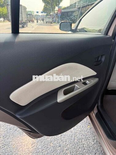 Gia đình cần bán xe Toyota vios G 2008 AT