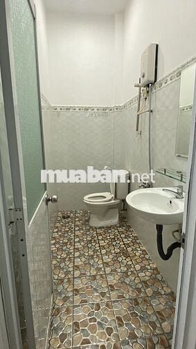 Nhà ở cho thuê khu bình chánh giáp quận 8