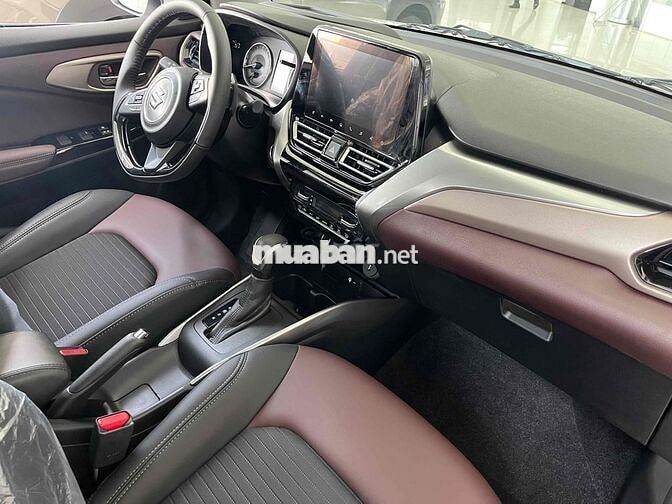 Suzuki Fronx 2026 Trắng ngà đen giao ngay