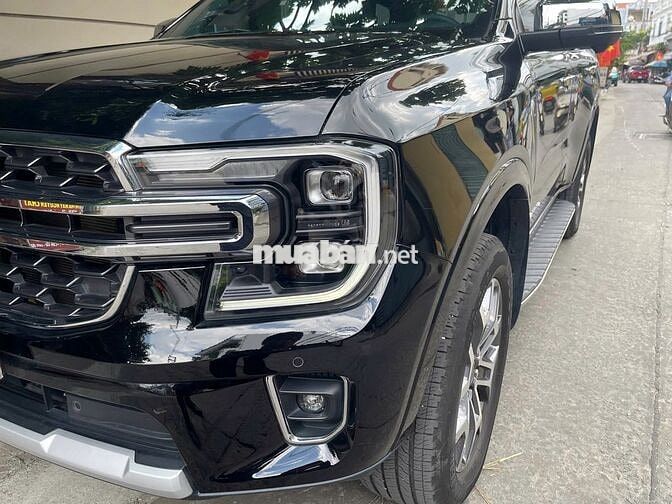 Ford Everest Titanium 4x4 2025 Đen