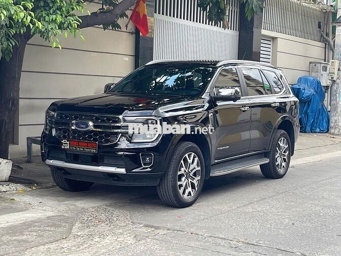 Ford Everest Titanium 4x4 2025 Đen