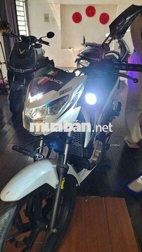 Suzuki Raider FI 2018 14000 km Trắng