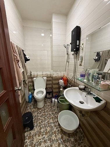 4.5T, TÙNG THIỆN VƯƠNG QUẬN 8, SÁT Q5 - 44M2 3 TẦNG. 