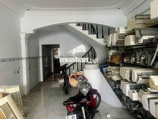 Mặt tiền rẻ quá, nhà 3 tầng nở hậu 6,3 x 24 mặt tiền Trung Mỹ Tây 03
