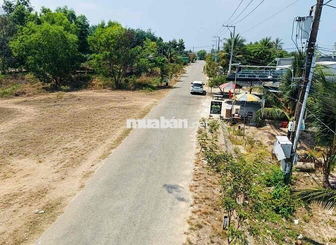1 lô chủ ngộp bán gấp giá rẻ tại TPHCM diện tích ngang 6 hiếm gặp