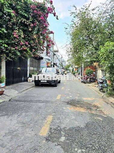 Mặt tiền rẻ quá, nhà 3 tầng nở hậu 6,3 x 24 mặt tiền Trung Mỹ Tây 03