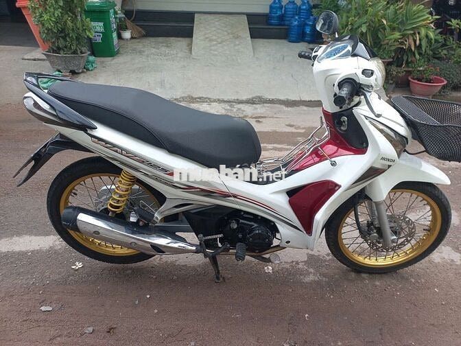 Honda Future FI 2014 Trắng